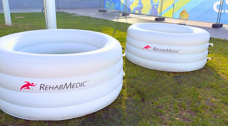 Bañera Hinchable Hielo TEAM REHABMEDIC uso en campeonato europeo de atletismo
